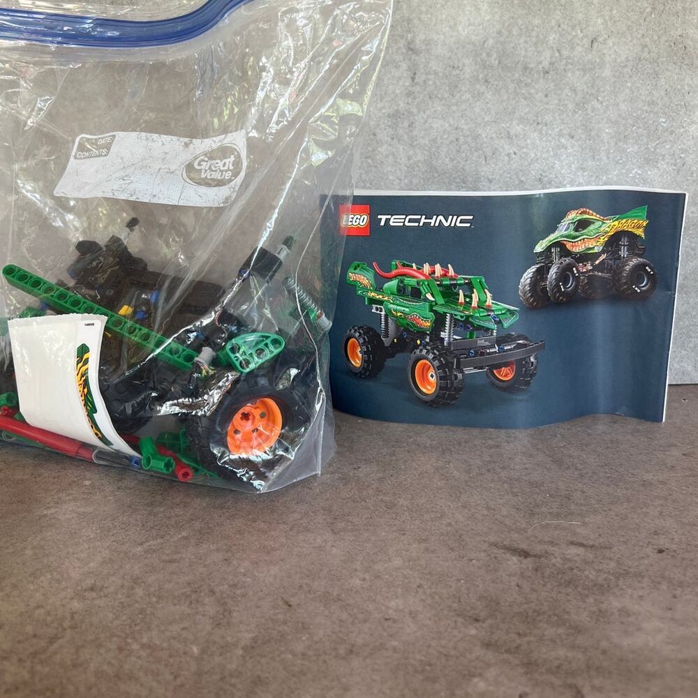 LEGO TECHNIC Monster Jam Dragon 42149 monster truck partial complete w manual